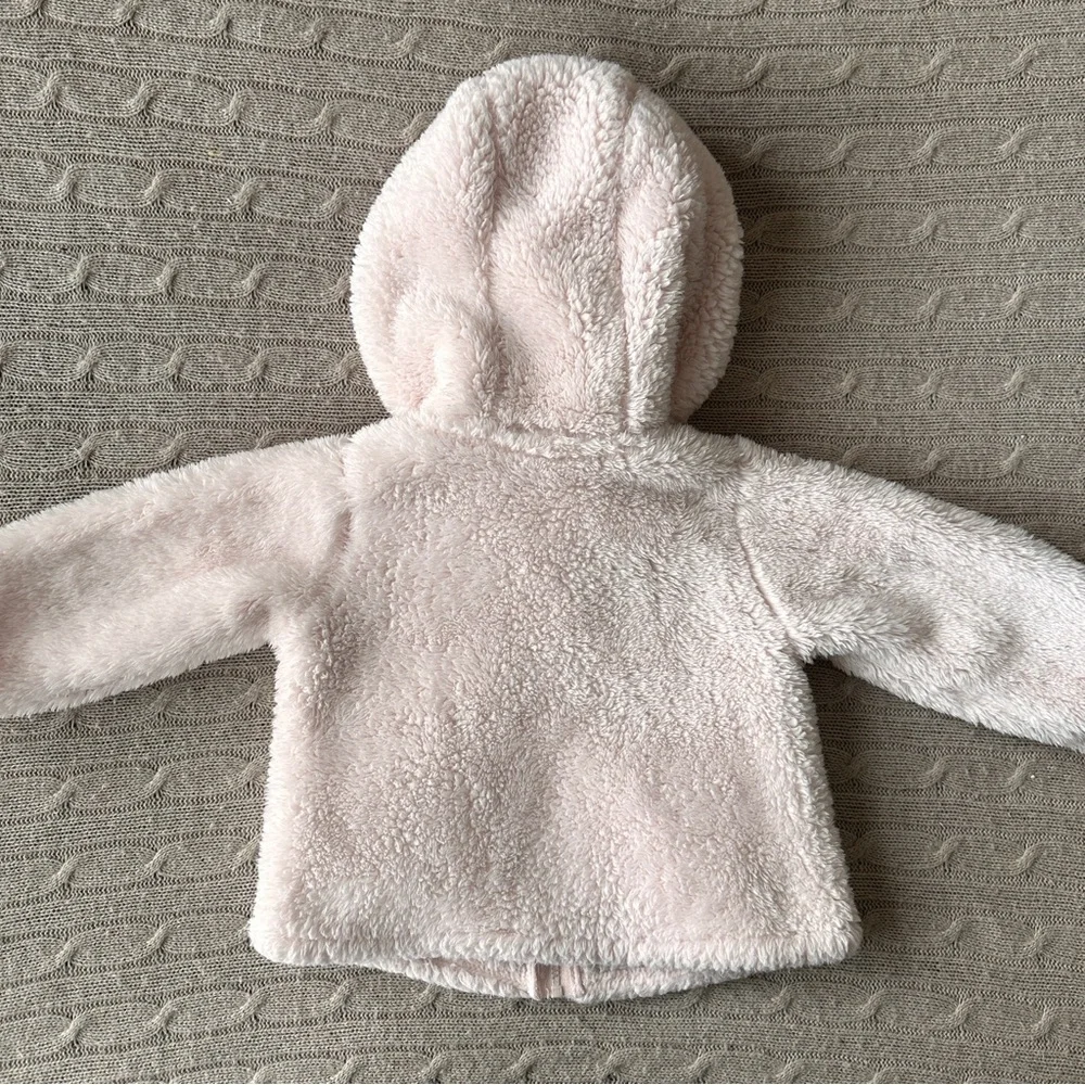 EUC Carter's Baby Girl Fleece Baby Bear Hoodie, Pink, 18 Months